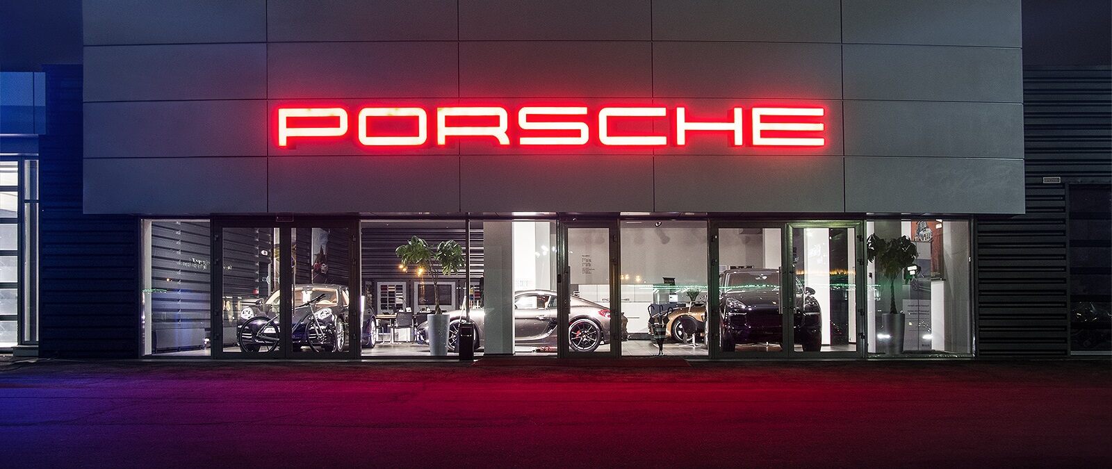 Объявлены лучшие официальные дилеры Porsche в России в области  послепродажного обслуживания по итогам 2019 года. | Порше Центр Нижний  Новгород